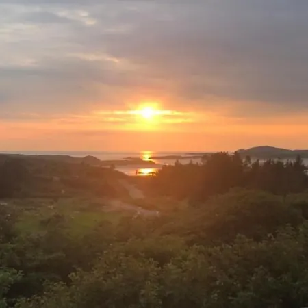 Loistin Teach Hiudai Beag - Bunbeg